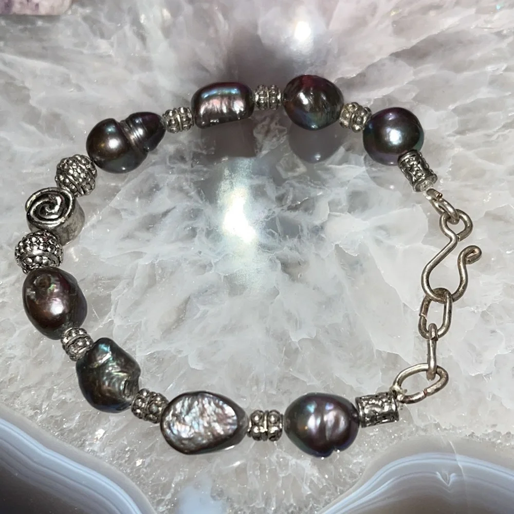 Artisan Organic Sterling Silver & Baroque Pearl Bracelet - Picture 1 of 4